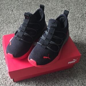 NIB! Puma Kids Black and Red Sneakers Sz 12C